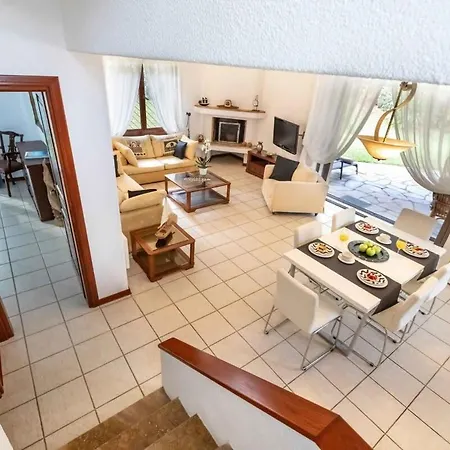 A Slice Of Heaven On Earth - Ariadni At Sani Villa